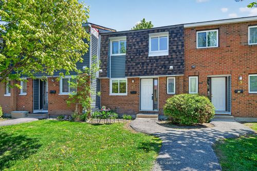 17 Pixley Pvt, Ottawa, ON, K1G4C3 | Card Image
