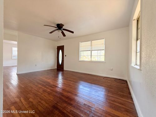 1002 Avenue F, Mccomb, MS, 39648-3530 | Card Image