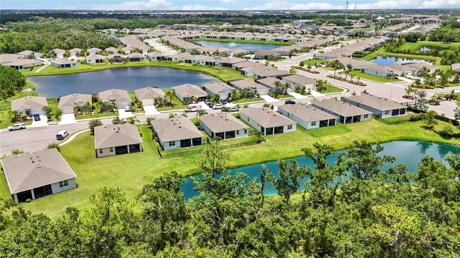 13804 Woodbridge Ter, House other with 3 bedrooms, 2 bathrooms and null parking in LAKEWOOD RANCH FL | Image 57