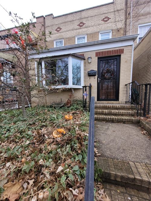 2340 23rd St, Astoria, NY, 11105-3409 | Card Image