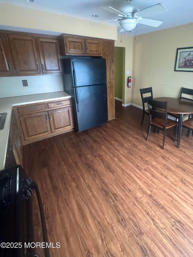 51 Malibu Ct, Condo with 2 bedrooms, 2 bathrooms and null parking in Old Bridge NJ | Image 9