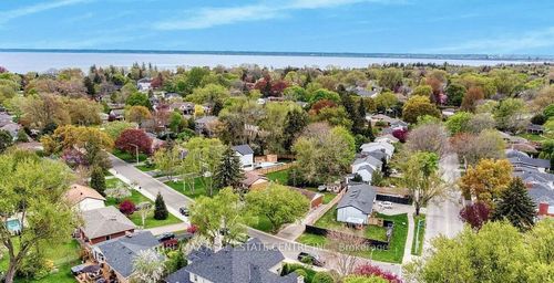 314 Strathcona Dr, Burlington, ON, L7L2E1 | Card Image