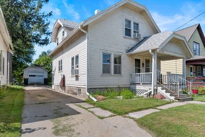 454 W Kilbourn Avenue, House other with 4 bedrooms, 1 bathrooms and null parking in WEST BEND WI | Image 1