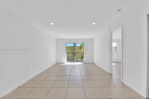 303-618 Euclid Ave, Miami Beach, FL, 33139-8629 | Card Image