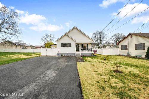 111 N Laurel St, LANDISVILLE, NJ, 08326-1033 | Card Image