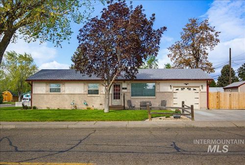 1205 N 6th E, Mountain Home, ID, 83647-1916 | Card Image