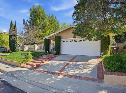18630 Nau Ave, Porter Ranch, CA, 91326-2112 | Card Image