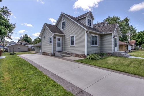 1520 10th Ave, Bloomer, WI, 54724-1307 | Card Image