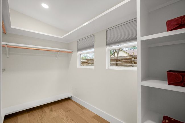 1907 Casa Grande Dr, House other with 3 bedrooms, 2 bathrooms and 4 parking in Austin TX | Image 20