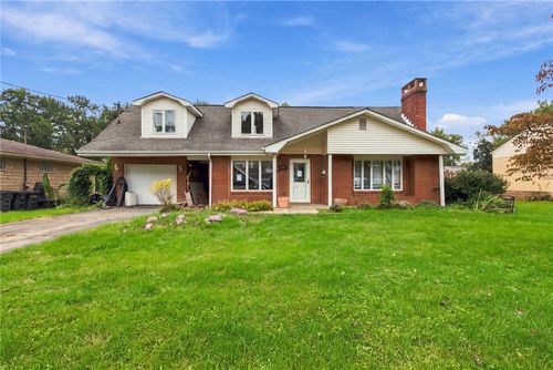 712 William Dr, Trafford, PA, 15085-1623 | Card Image