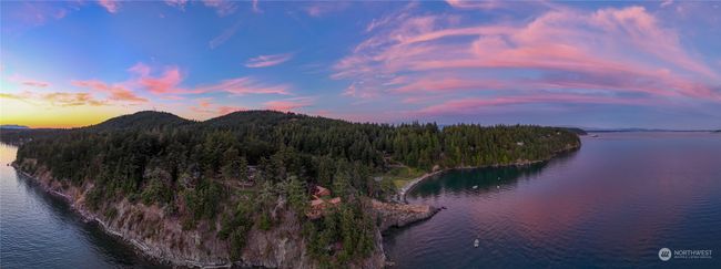 There is the house there at the top of Eagle Point. Cooks Cove to the right. | Image 33