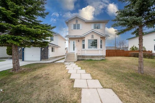 88 Applemont Close Se, Calgary, AB, T2A7S3 | Card Image