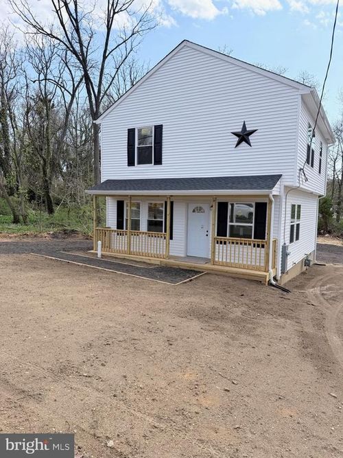 606 E Commerce St, Bridgeton, NJ, 08302-2247 | Card Image