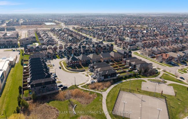 25 Velia Crt, House attached with 5 bedrooms, 4 bathrooms and 2 parking in Woodbridge ON | Image 47
