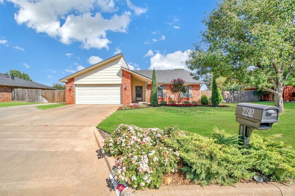Kings Way, Altus, OK 73521