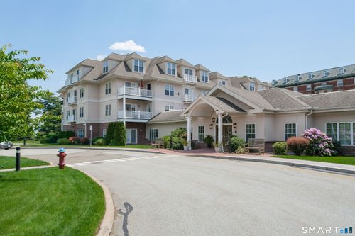 305w-237 Fern St, West Hartford, CT, 06119-1190 | Card Image