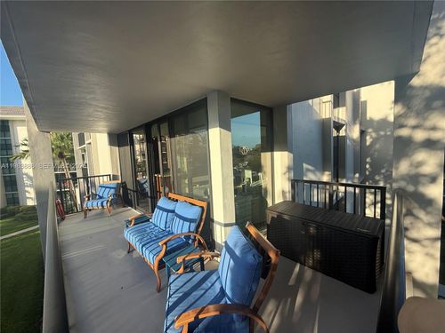 apt-317-1301 River Reach Dr, Fort Lauderdale, FL, 33315-1161 | Card Image