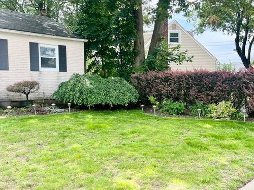 3 Bentley Rd, Plainview, NY, 11803-2619 | Card Image