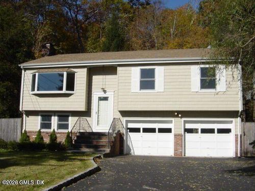 29 Fado Ln, Cos Cob, CT, 06807-1725 | Card Image