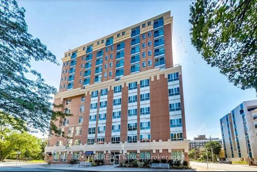 1002-15 Maplewood Ave, York, ON, M6C4B4 | Card Image