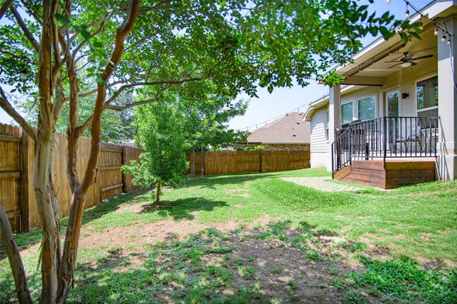 View of yard with ceiling fan | Image 21