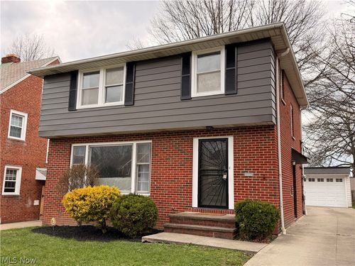 3921 Faversham Rd, University Heights, OH, 44118-3731 | Card Image