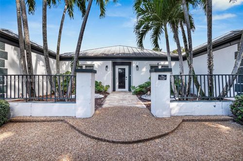 11155 Sw 40th St, Davie, FL, 33328-2126 | Card Image