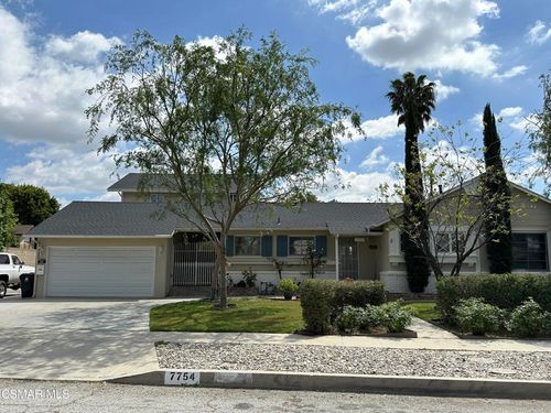 7754 Delco Ave, Winnetka, CA, 91306-2202 | Card Image
