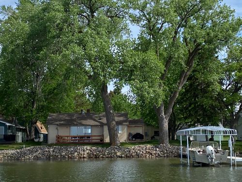 21029 Elks Point Rd, Fergus Falls, MN, 56537-8281 | Card Image