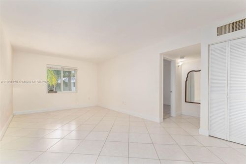 apt-22-8605 Sw 68th Ct, Pinecrest, FL, 33156-1142 | Card Image