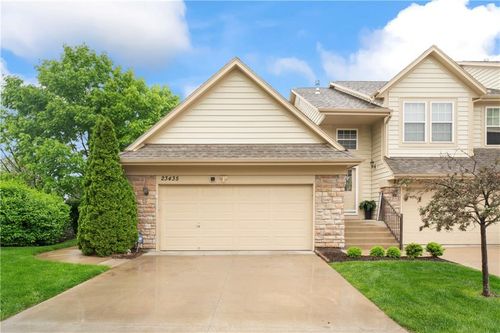 23435 W 89th Ter, Lenexa, KS, 66227-4018 | Card Image