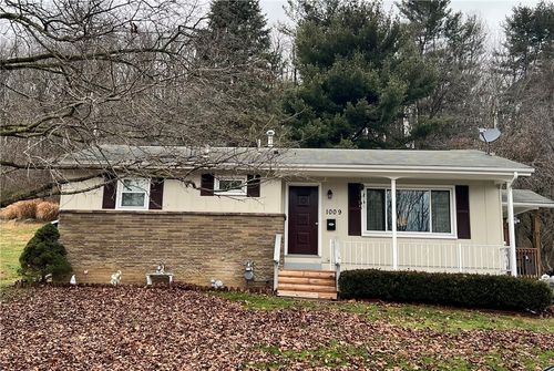 1009 Ashland Ave, New Castle, PA, 16102-1346 | Card Image