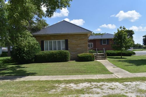 308 S Jackson St, Flanagan, IL, 61740-7531 | Card Image