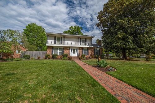 5100 Ainsworth Dr, Greensboro, NC, 27410-3404 | Card Image