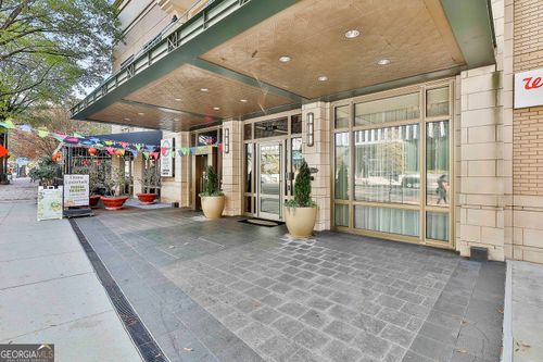 565 Peachtree St Ne, Atlanta, GA, 30308-2230 | Card Image