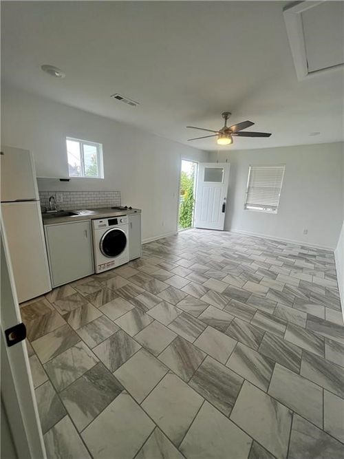 806 Nw 10th St, Bentonville, AR, 72712-4619 | Card Image