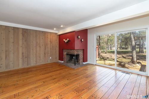 23-23 Lower Cmns, Woodbury, CT, 06798-3219 | Card Image