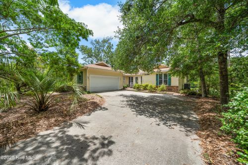 1724 Salt Marsh Cir Sw, Ocean Isle Beach, NC, 28469-6351 | Card Image
