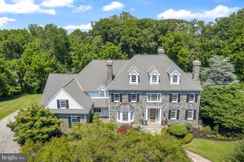 7 Chaville Way, Greenville, DE, 19807-1422 | Card Image