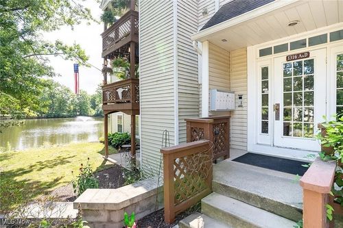 apt-d3-1316 Cedarwood Dr, Westlake, OH, 44145-1848 | Card Image