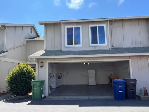 1037 Evans Ct, Hayward, CA, 94544-3674 | Card Image