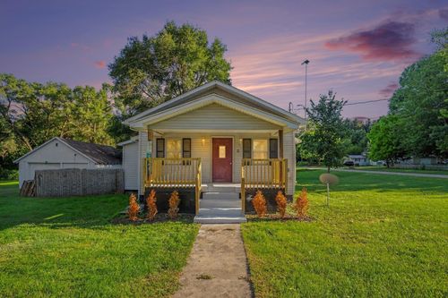 502 E Hazel St, Saint Louis, MI, 48880-1917 | Card Image