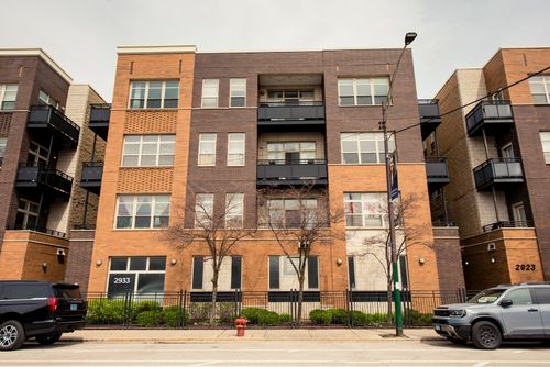 unit-301-2933 N Clybourn Ave, Chicago, IL, 60618-8193 | Card Image