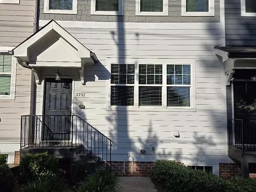 3752 Oxford Cir, Doraville, GA, 30340-7700 | Card Image