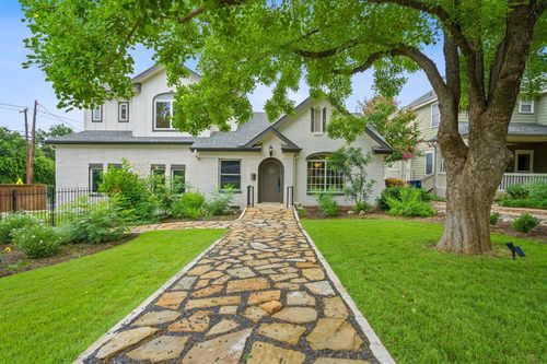 2110 Travis Heights Blvd, Austin, TX, 78704-3643 | Card Image