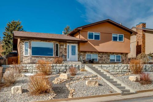 468 Norfolk Way Nw, Calgary, AB, T2K5R1 | Card Image