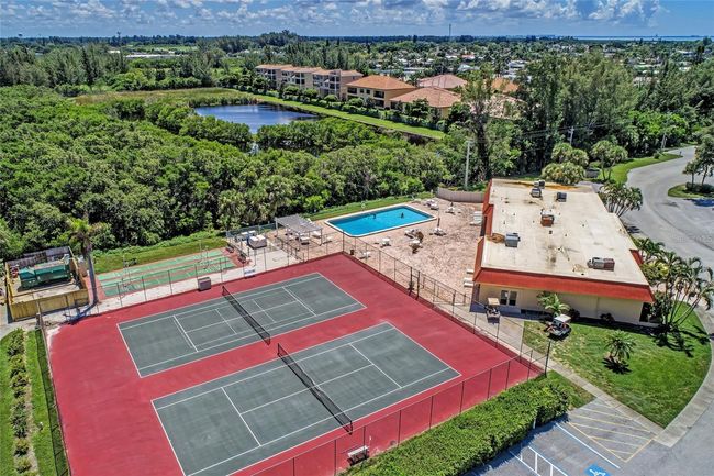 Tennis/pickleball courts | Image 42