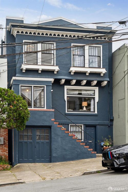 1744 11th Ave, San Francisco, CA, 94122-4628 | Card Image