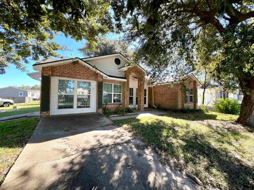 108 Joaquin Dr, Houma, LA, 70363-7901 | Card Image
