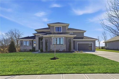 17021 Lucille St, Overland Park, KS, 66221-7911 | Card Image